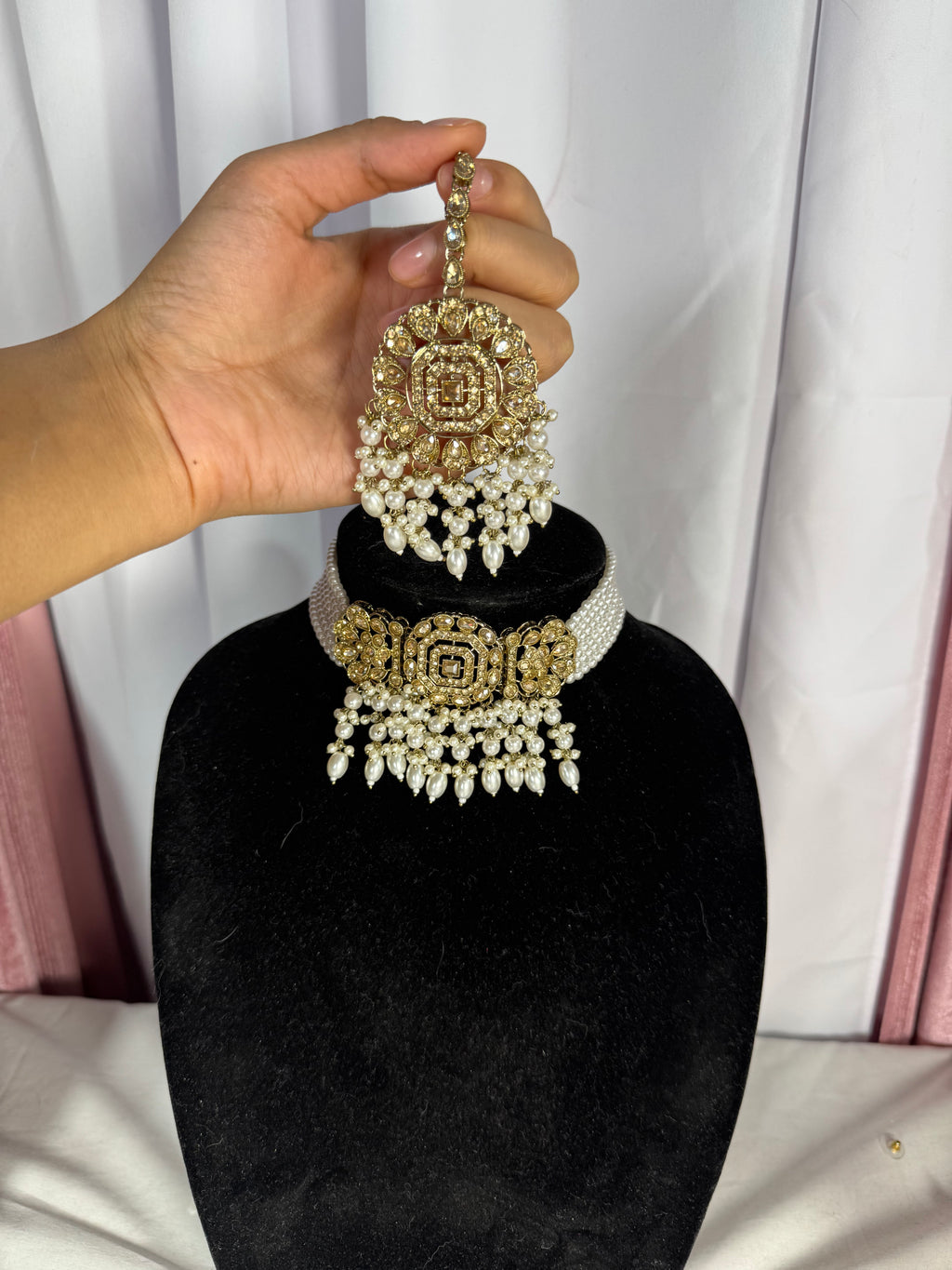 Pearl necklace set