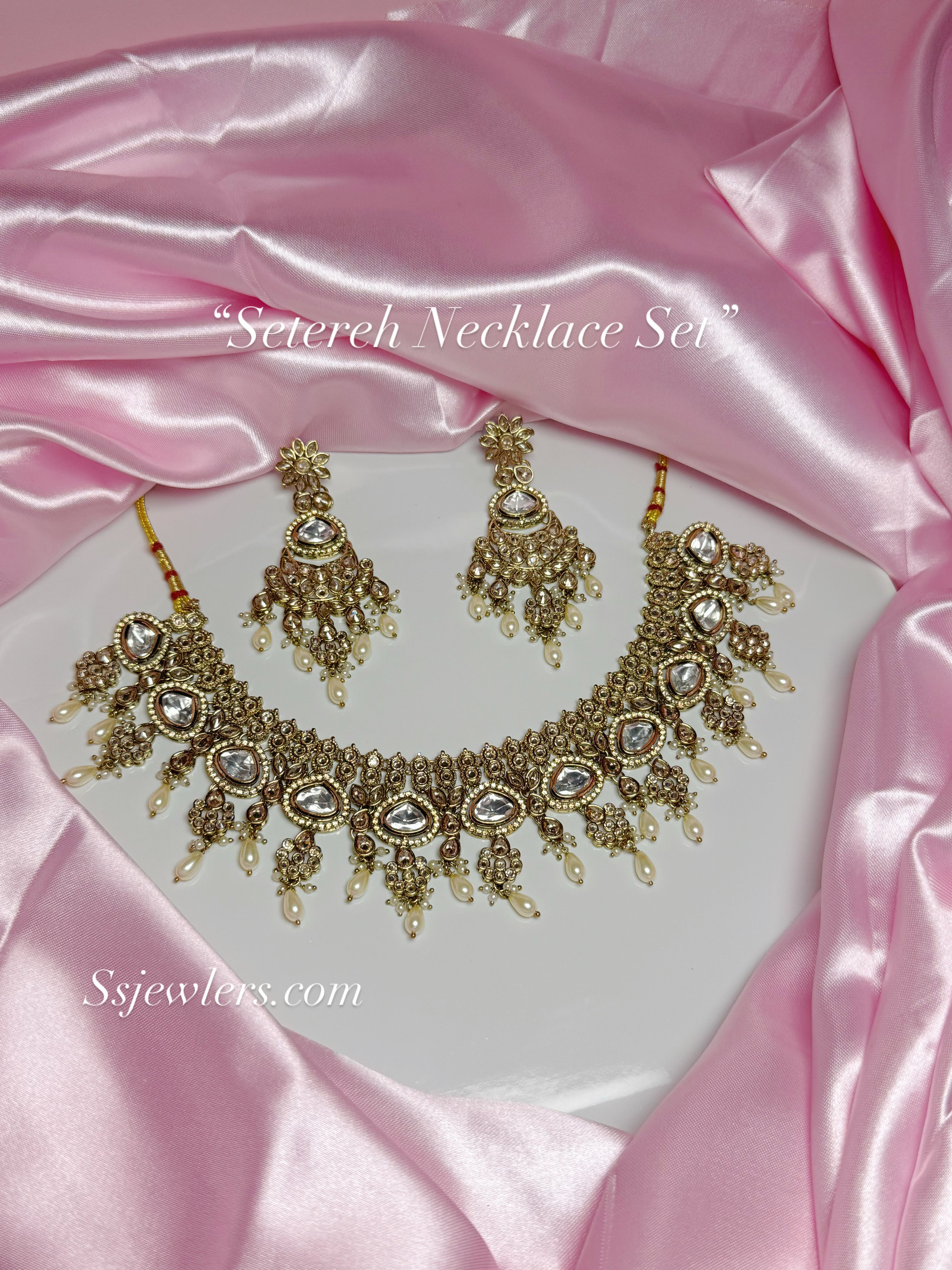 Setereh Necklace Set