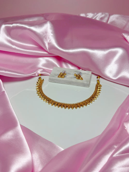Ali Necklace Set
