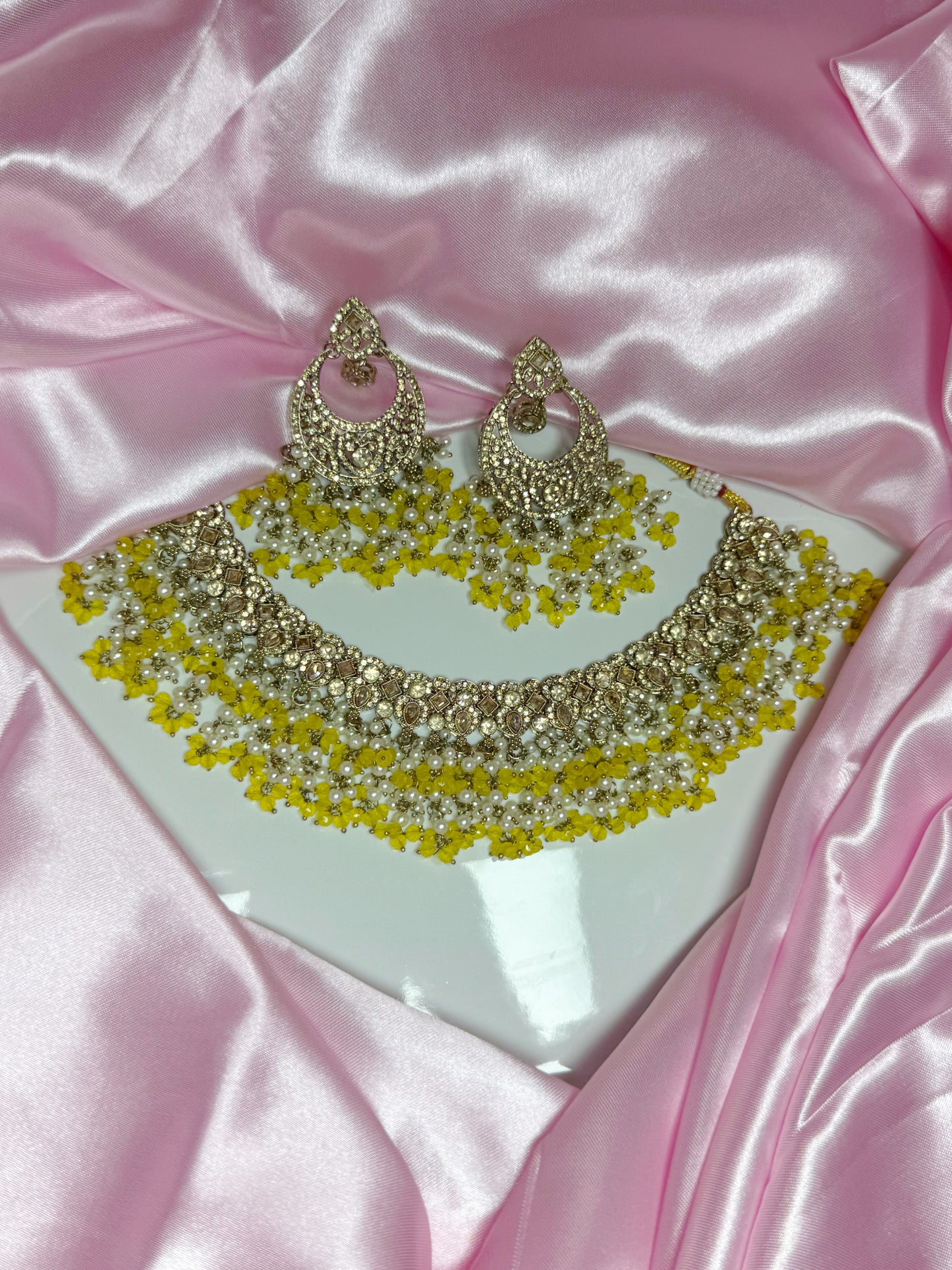 Roshan Necklace Set