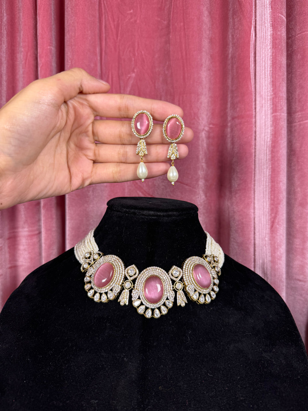 Aliya Necklace Set