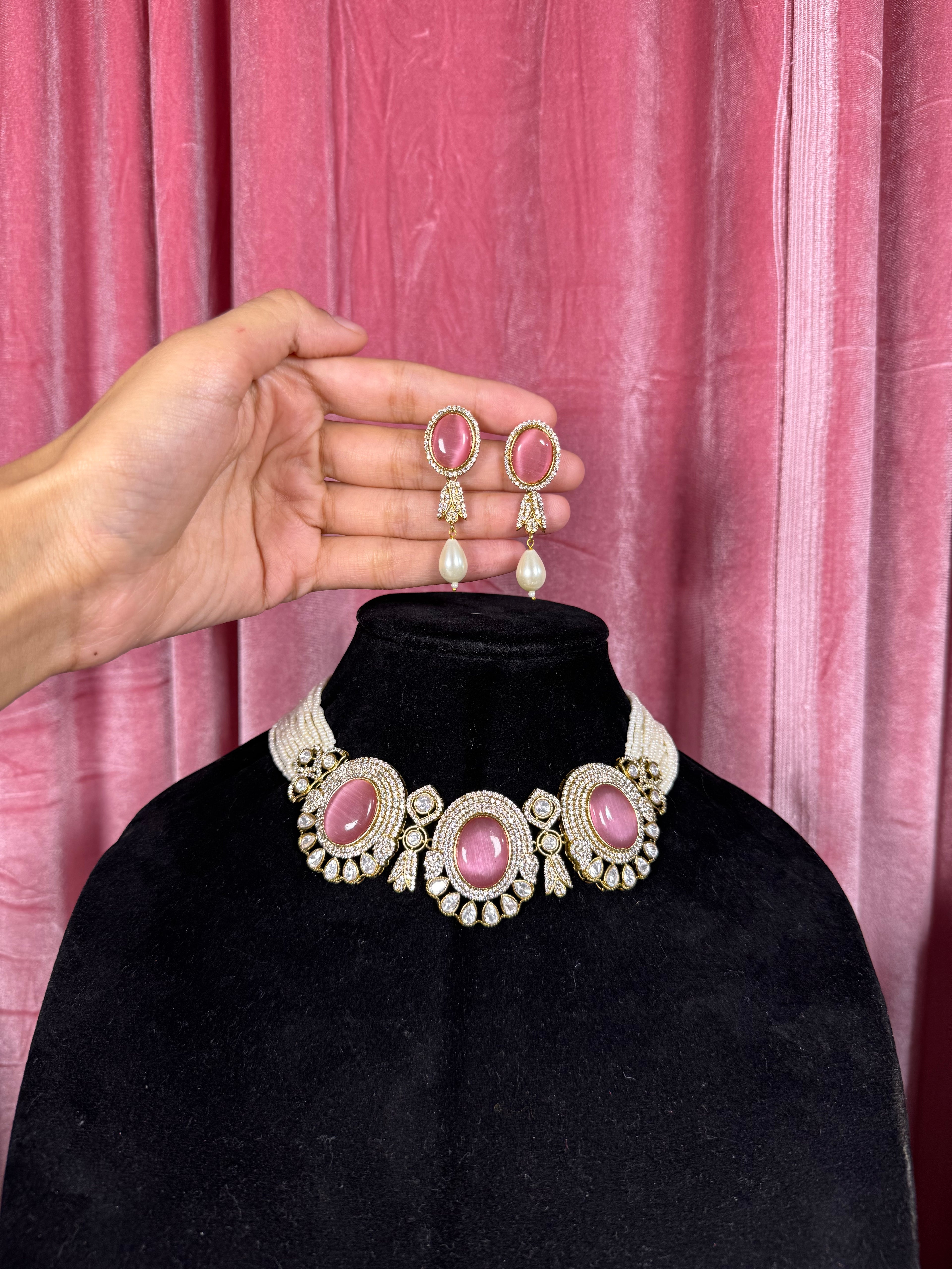 Aliya Necklace Set