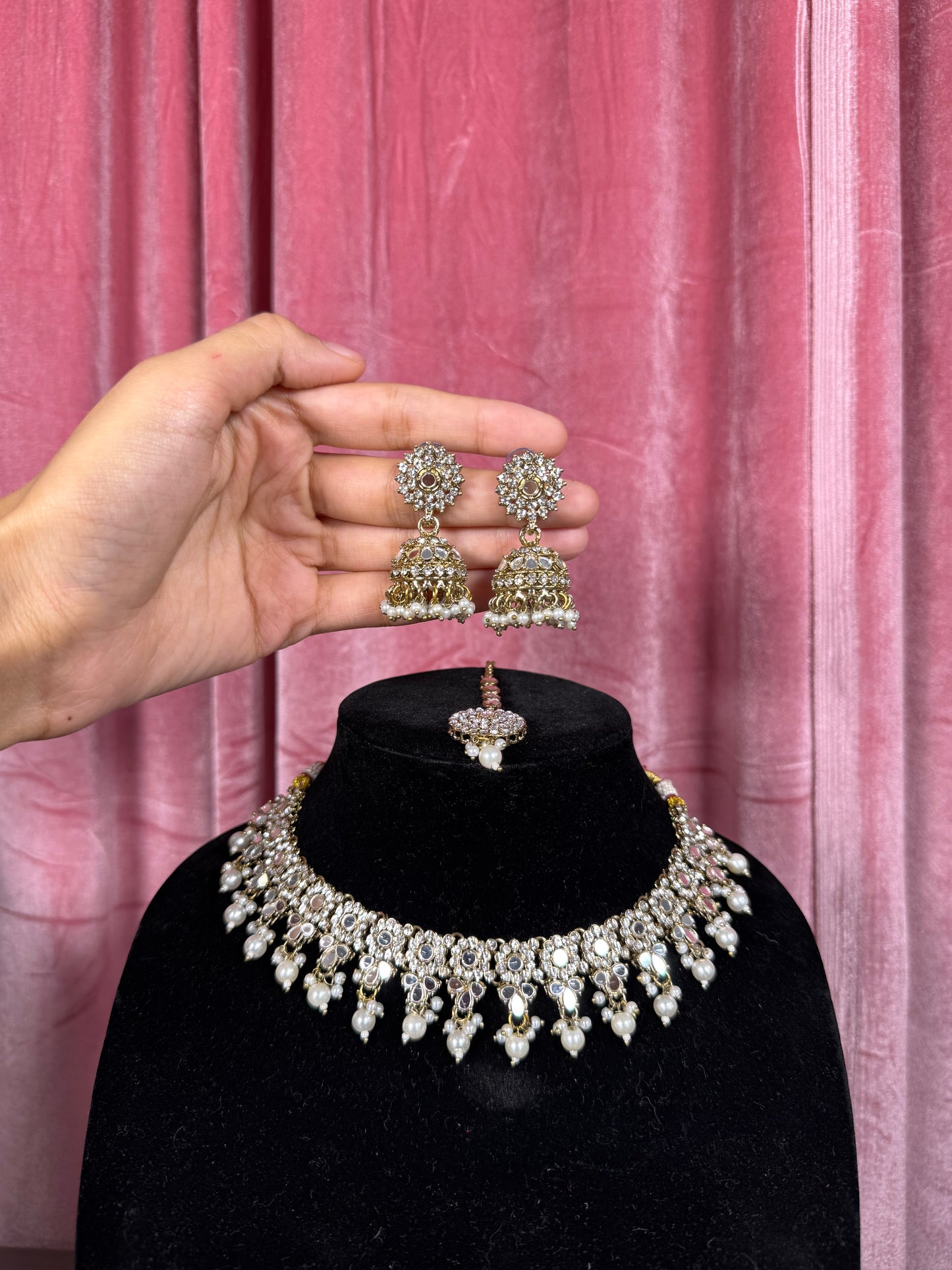 Malini Necklace Set
