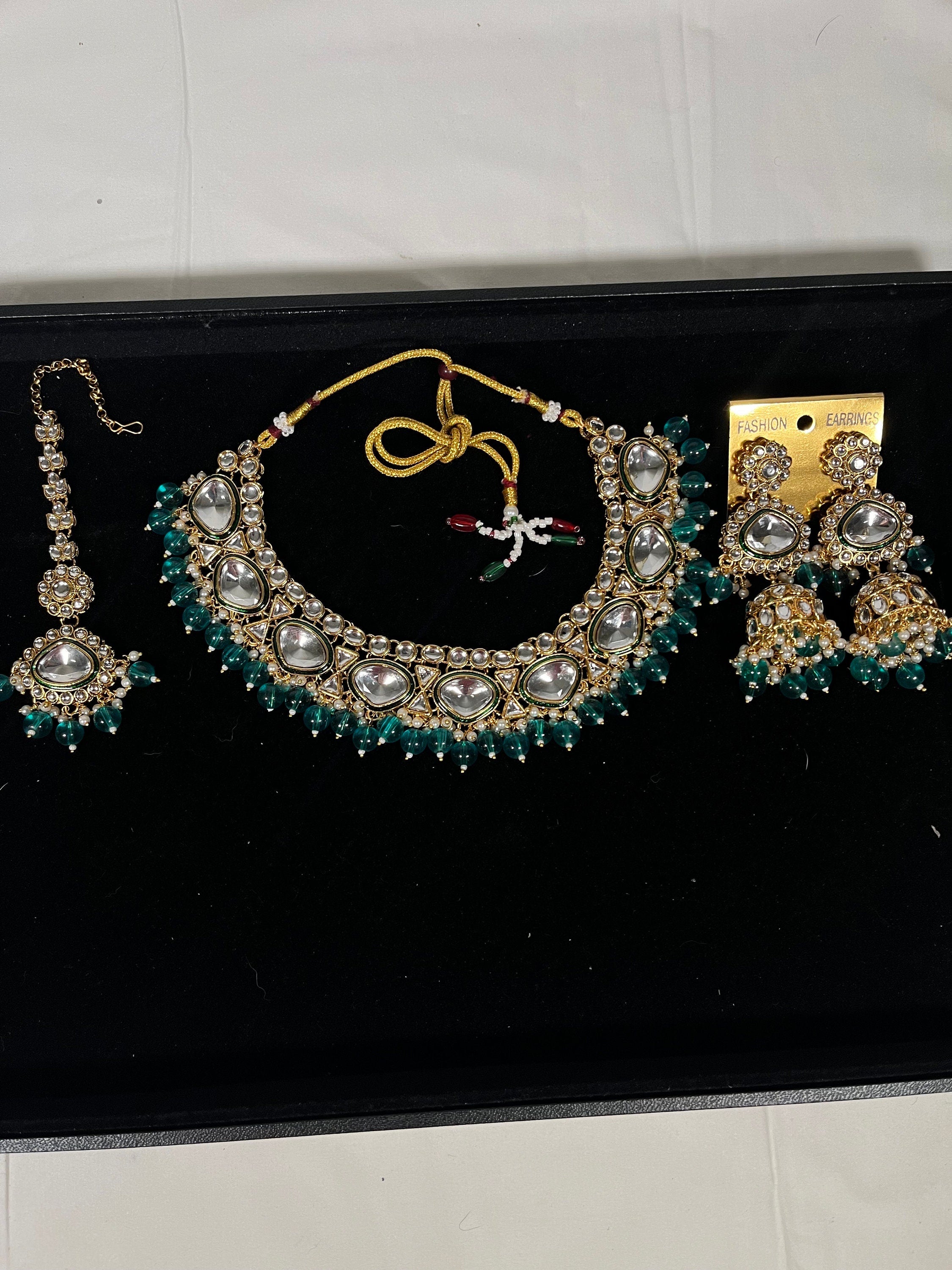 Sakeena Necklace Set
