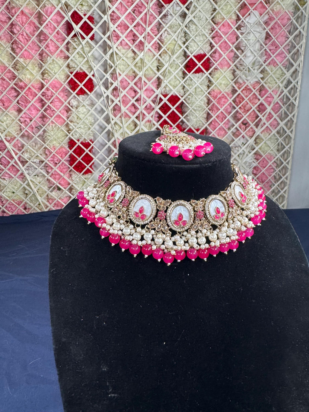 Alayra Necklace Set