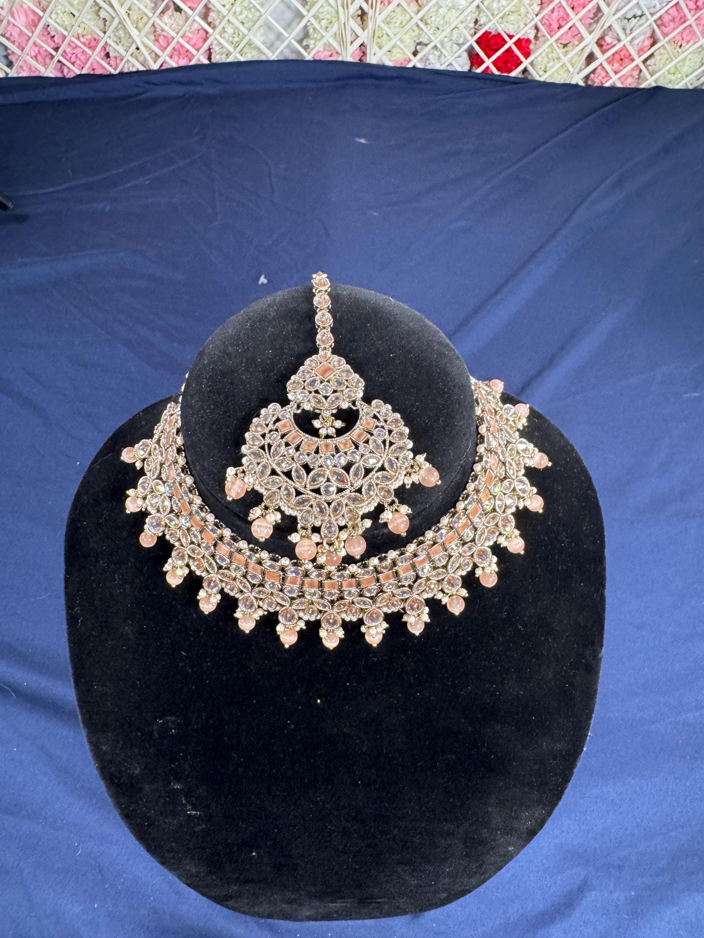 Nazira Necklace Set